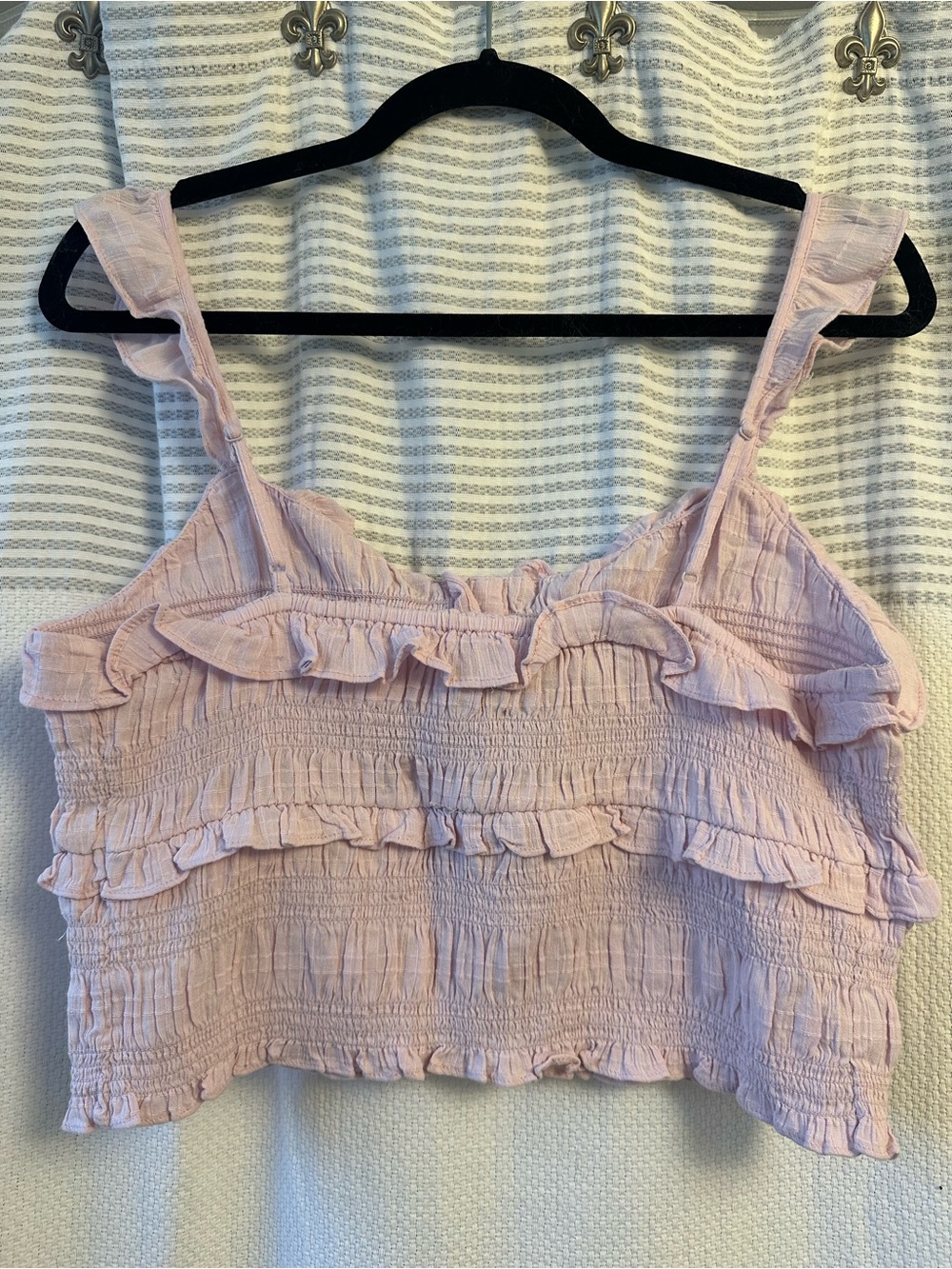 American Eagle Outfitters Light Pink Smocked Ruffle Crop Top - Picture 2 of 4